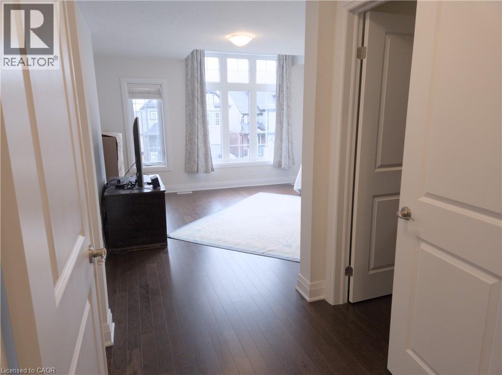 293 Chokecherry Crescent, Waterloo, ON - Indoor Photo Showing Other Room
