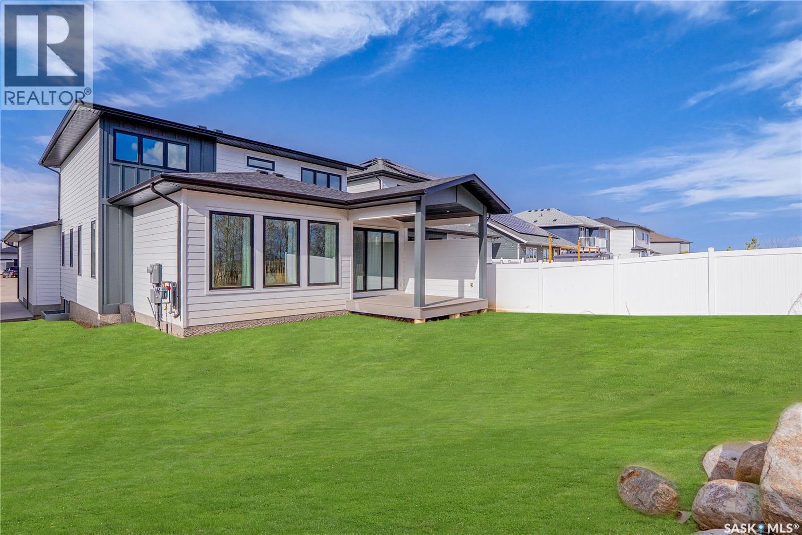 428 Woolf Bend, Saskatoon, SK - Outdoor