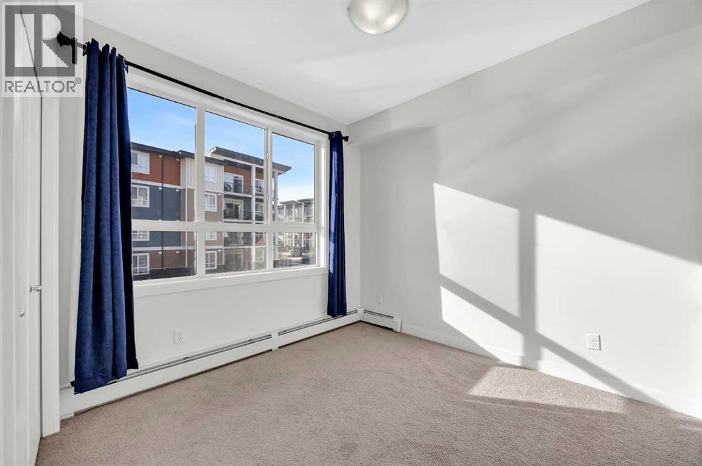 211, 10 Walgrove Walk Se, Calgary, AB - Indoor Photo Showing Other Room