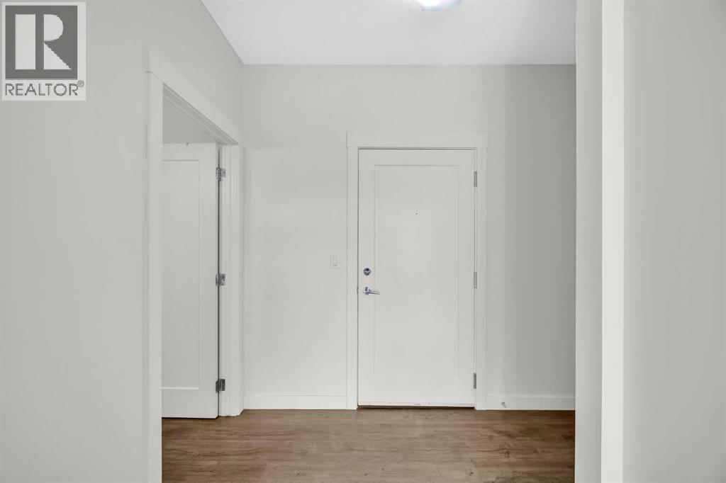 211, 10 Walgrove Walk Se, Calgary, AB - Indoor Photo Showing Other Room