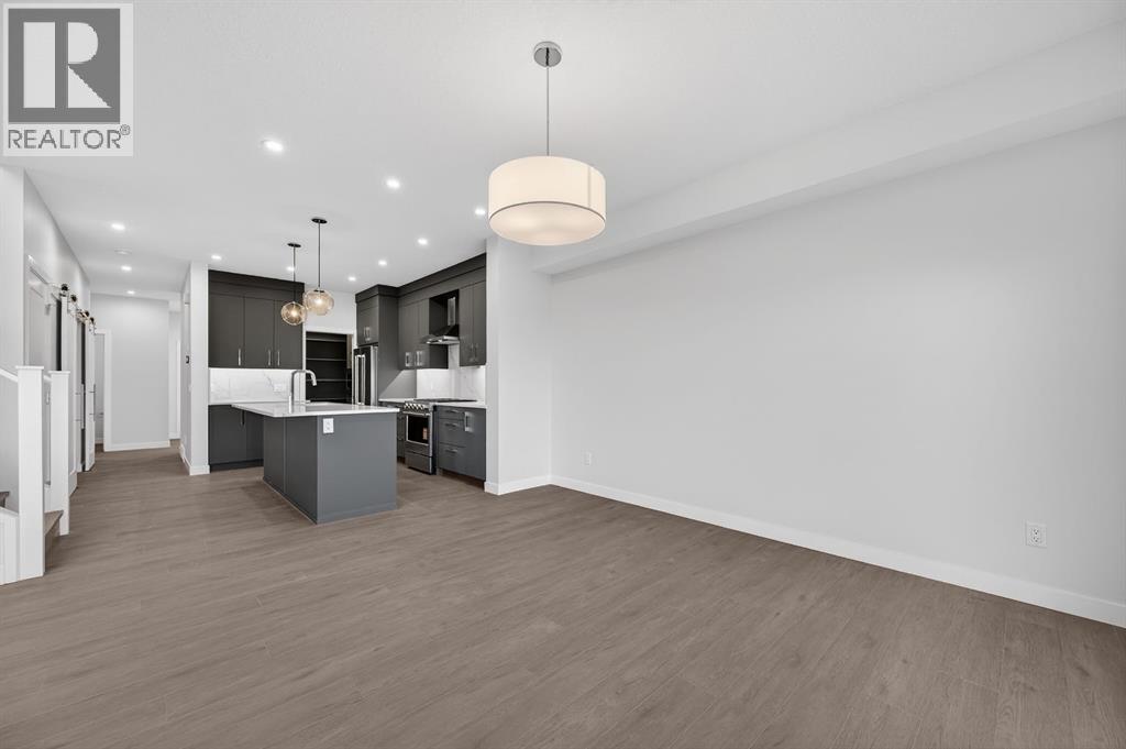 93 Walgrove Bay Se, Calgary, AB - Indoor Photo Showing Kitchen With Upgraded Kitchen