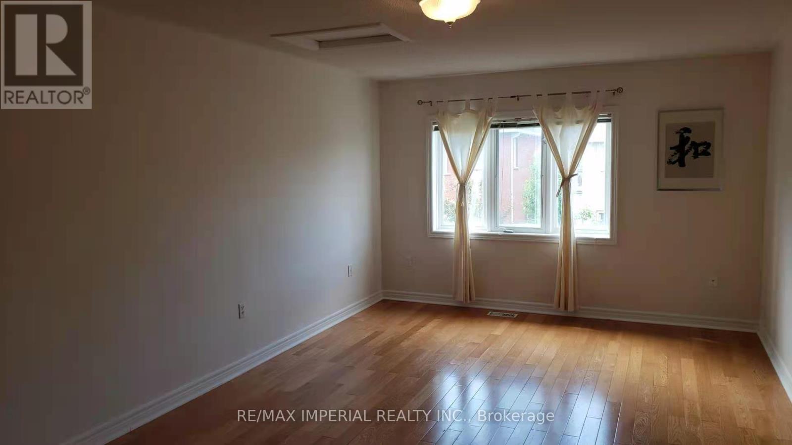 25 Ruby Crescent, Richmond Hill, ON - Indoor Photo Showing Other Room