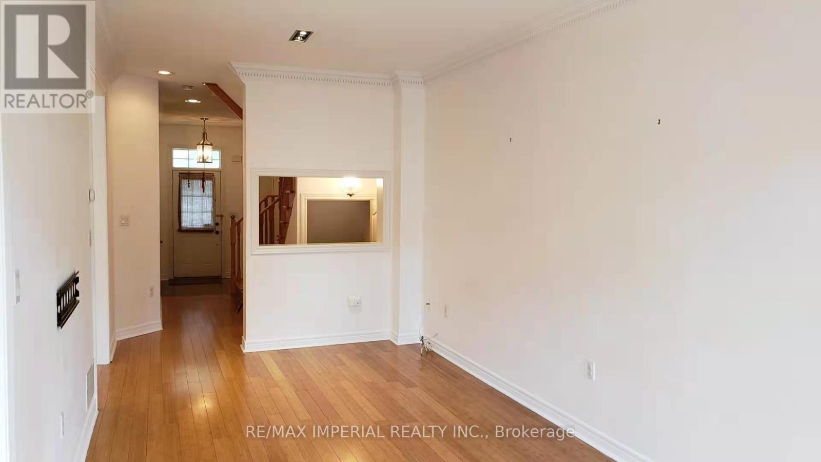 25 Ruby Crescent, Richmond Hill, ON - Indoor Photo Showing Other Room