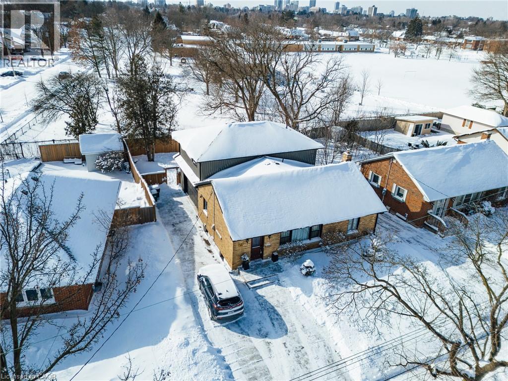 55 Suffolk Avenue, Kitchener, ON - Outdoor