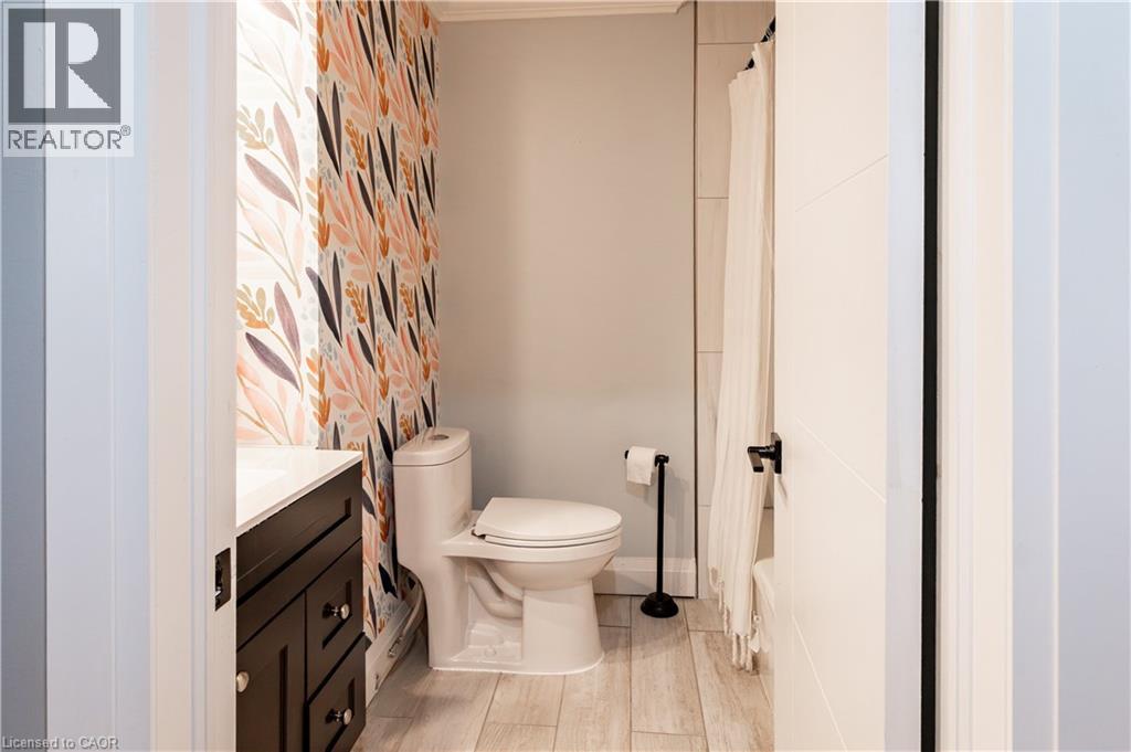 55 Suffolk Avenue, Kitchener, ON - Indoor Photo Showing Bathroom