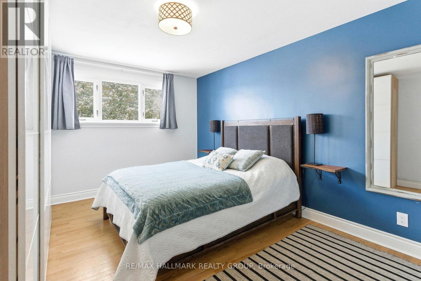 Primary bedroom - 907 Innswood Drive, Ottawa, ON - Indoor Photo Showing Bedroom