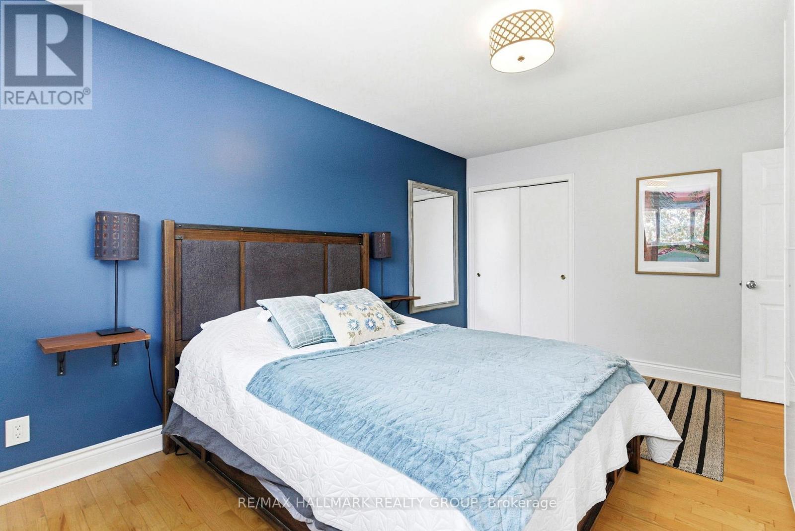 907 Innswood Drive, Ottawa, ON - Indoor Photo Showing Bedroom