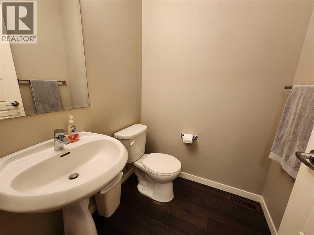 217 Panatella Walk Nw, Calgary, AB - Indoor Photo Showing Bathroom