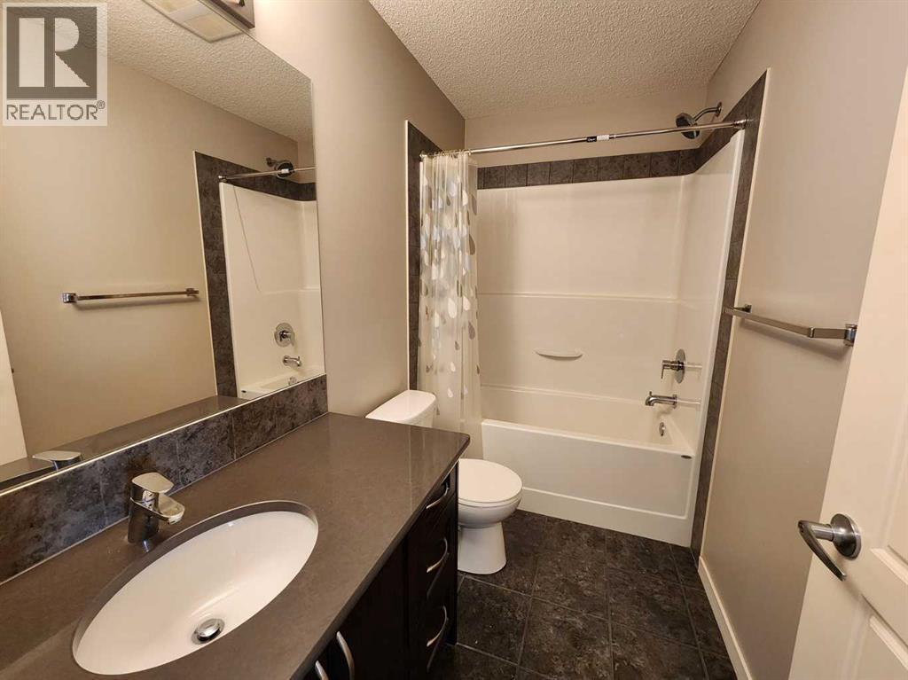 217 Panatella Walk Nw, Calgary, AB - Indoor Photo Showing Bathroom