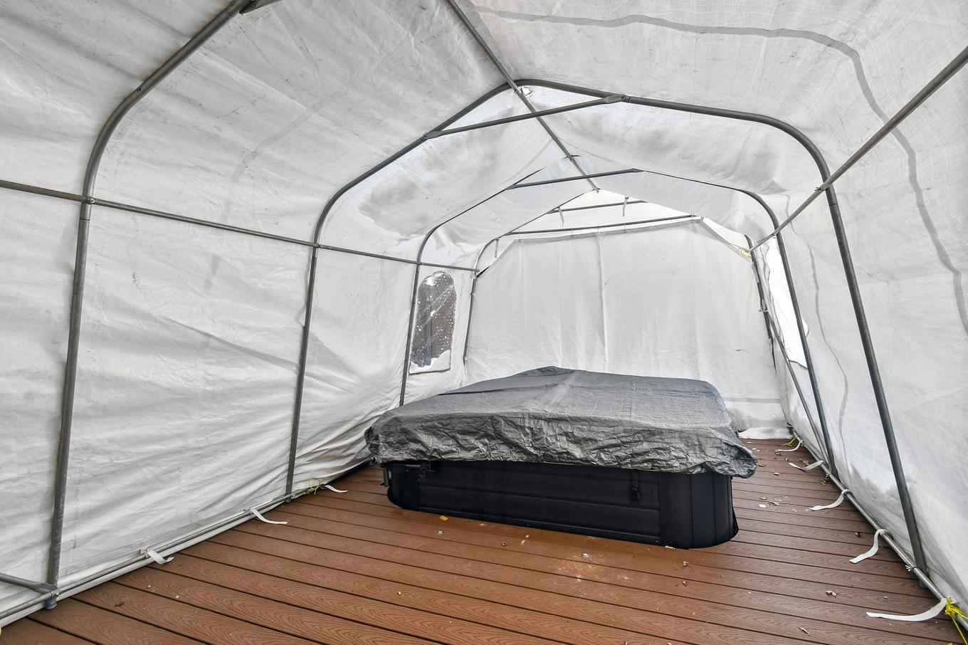 Spa - 4795 Rue De Rocbert, Terrebonne (Terrebonne), QC - Indoor Photo Showing Other Room