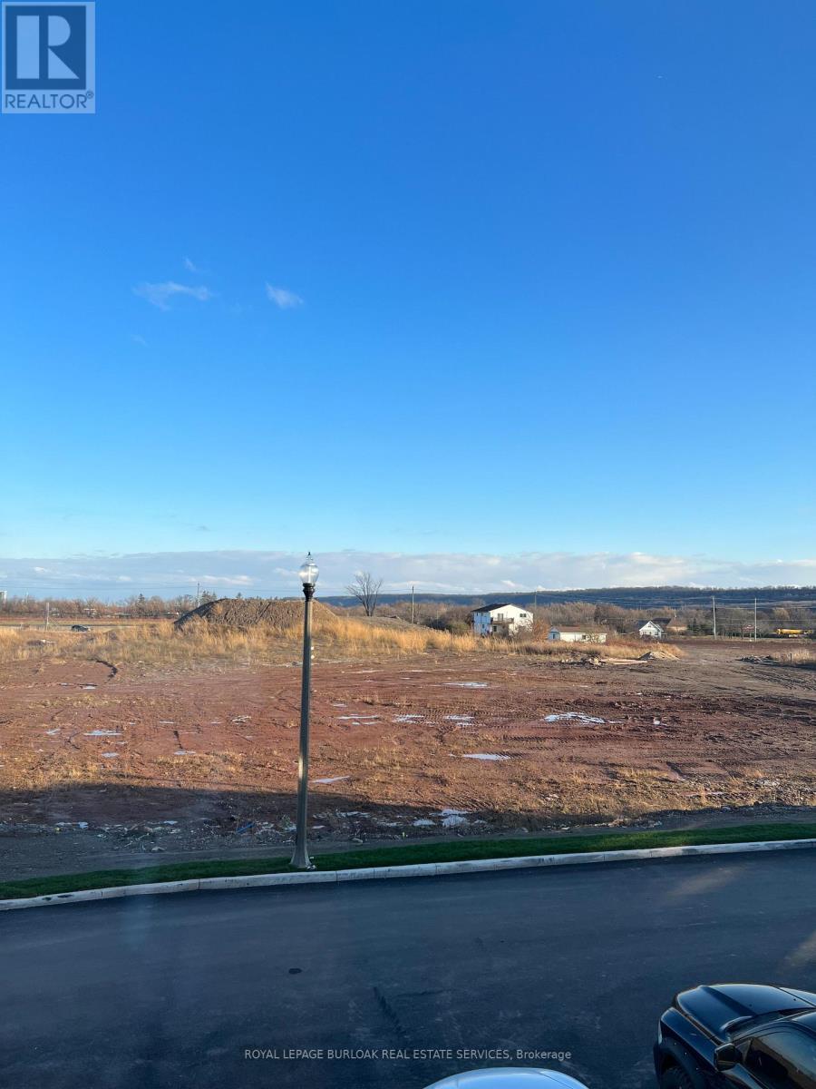 36 - 40 Zinfandel Drive, Hamilton, ON - Outdoor With View