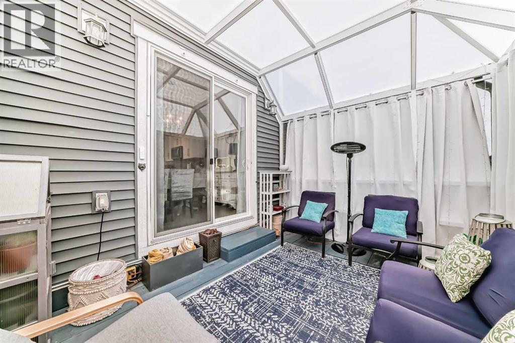 325 Sundown View, Cochrane, AB - Outdoor