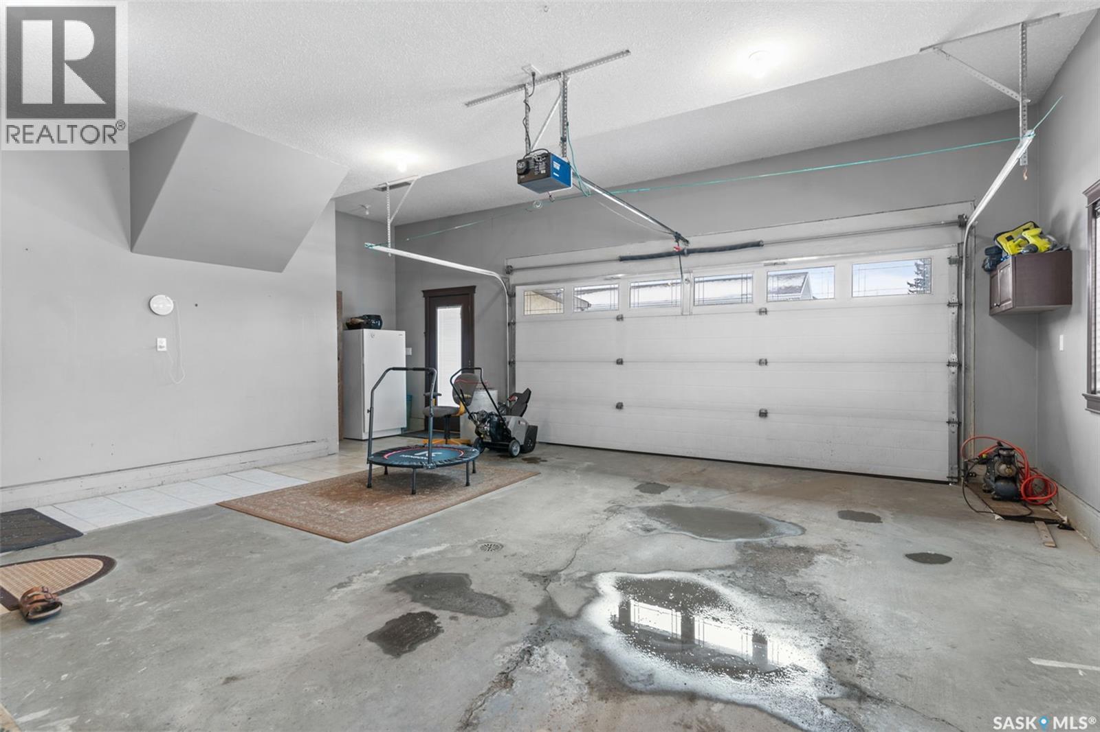 11 Robertson Road, Lanigan, SK - Indoor Photo Showing Garage
