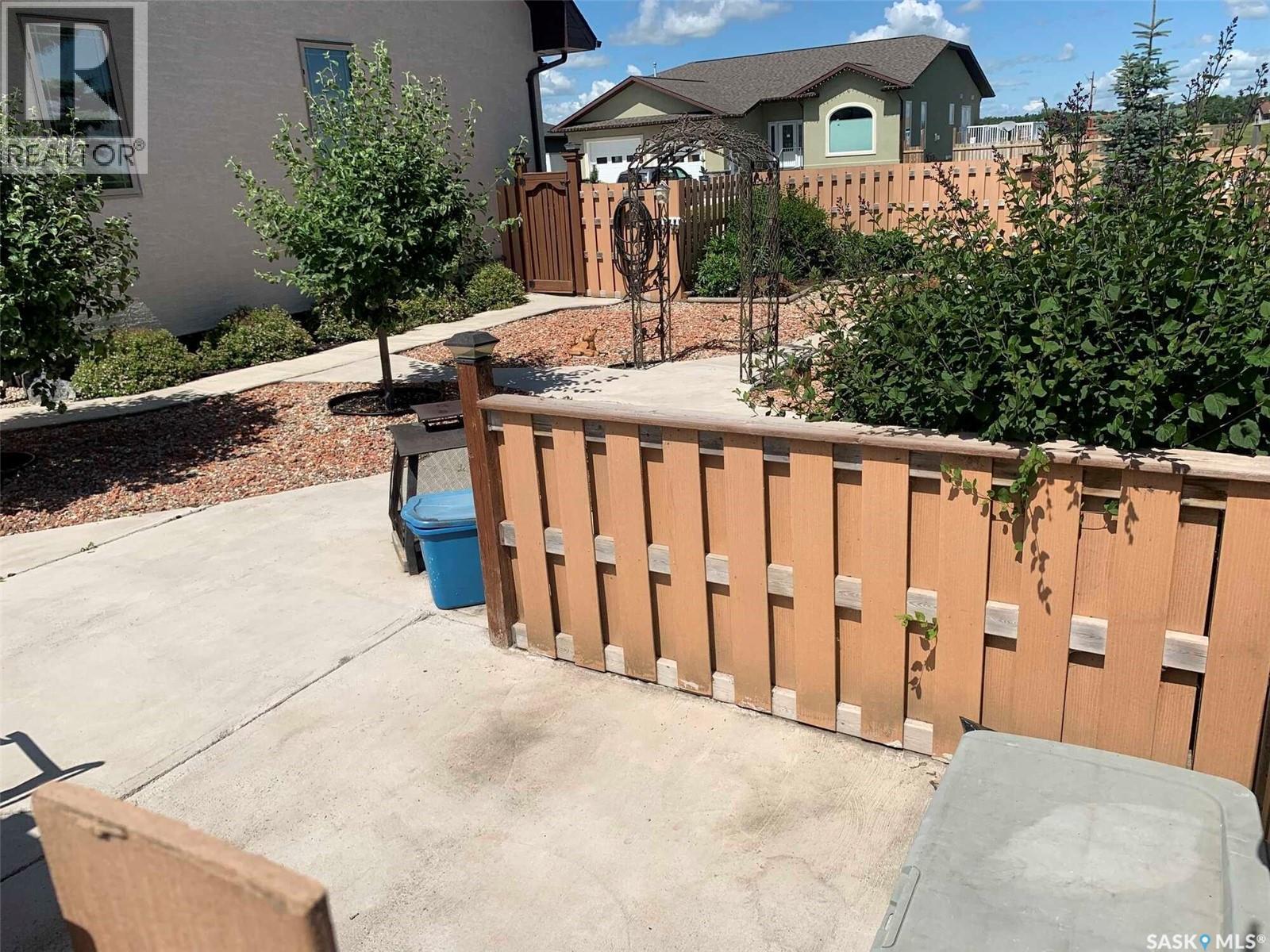 11 Robertson Road, Lanigan, SK - Outdoor