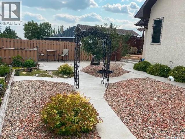 11 Robertson Road, Lanigan, SK - Outdoor