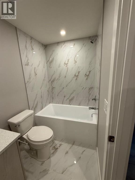 157 Dawson Wharf View, Chestermere, AB - Indoor Photo Showing Bathroom