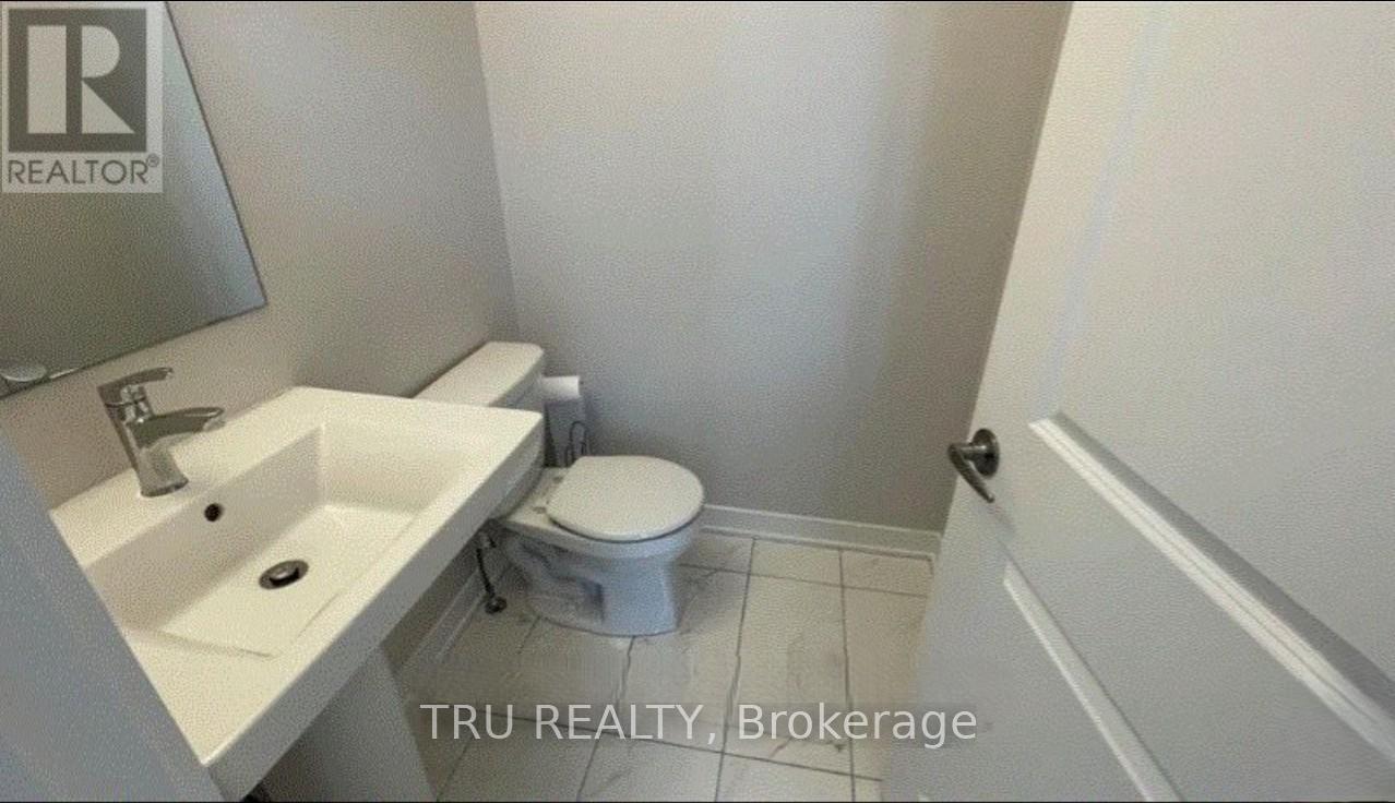 353 Appalachian Circle E, Ottawa, ON - Indoor Photo Showing Bathroom