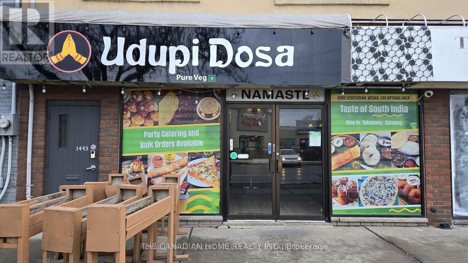 1443 Main Street E, Hamilton, ON