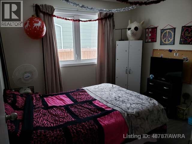 10850 98 Ave, Grande Cache, AB - Indoor Photo Showing Bedroom