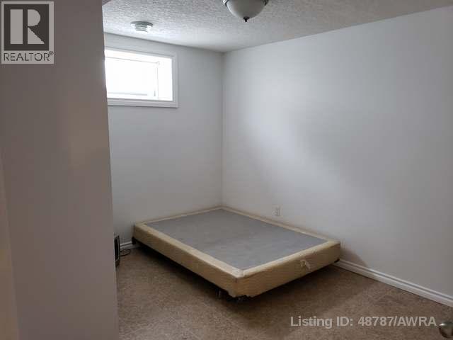 10850 98 Ave, Grande Cache, AB - Indoor