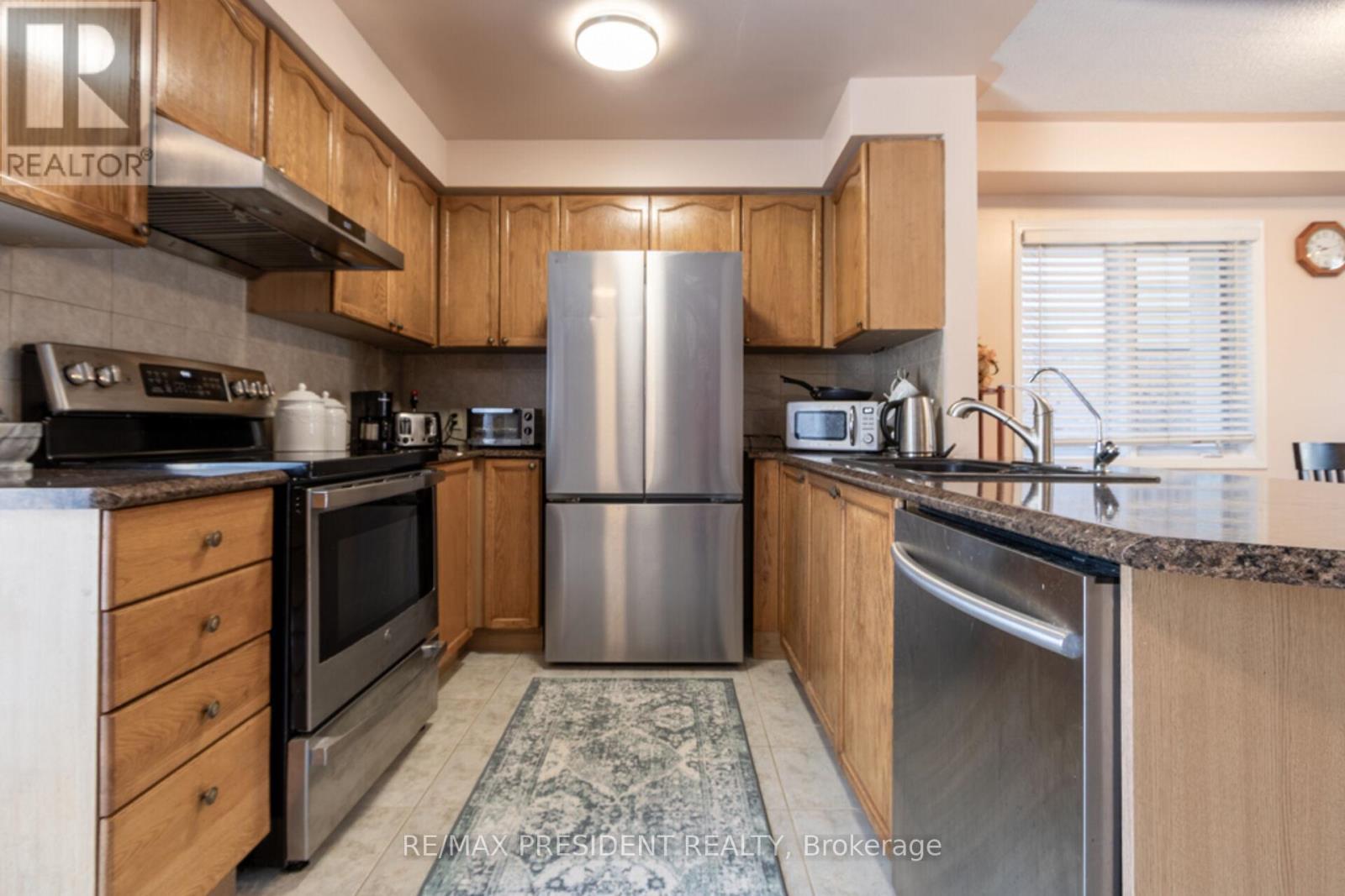 2957 Jackson Drive, Burlington, ON - Indoor Photo Showing Kitchen