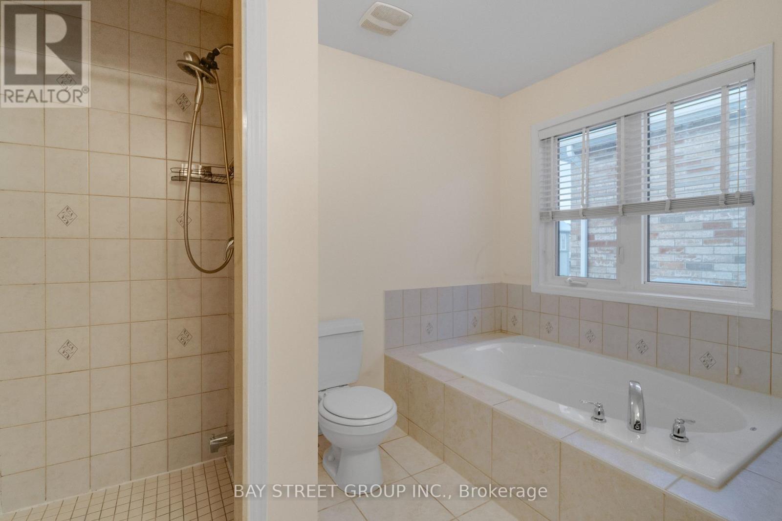 3196 Tim Dobbie Drive, Burlington, ON - Indoor Photo Showing Bathroom