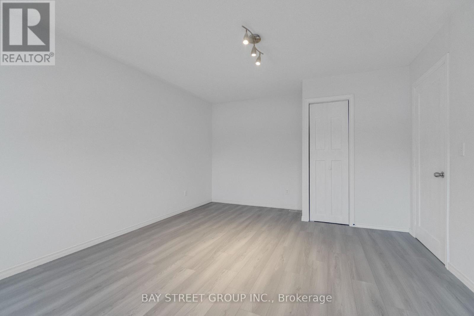 3196 Tim Dobbie Drive, Burlington, ON - Indoor Photo Showing Other Room