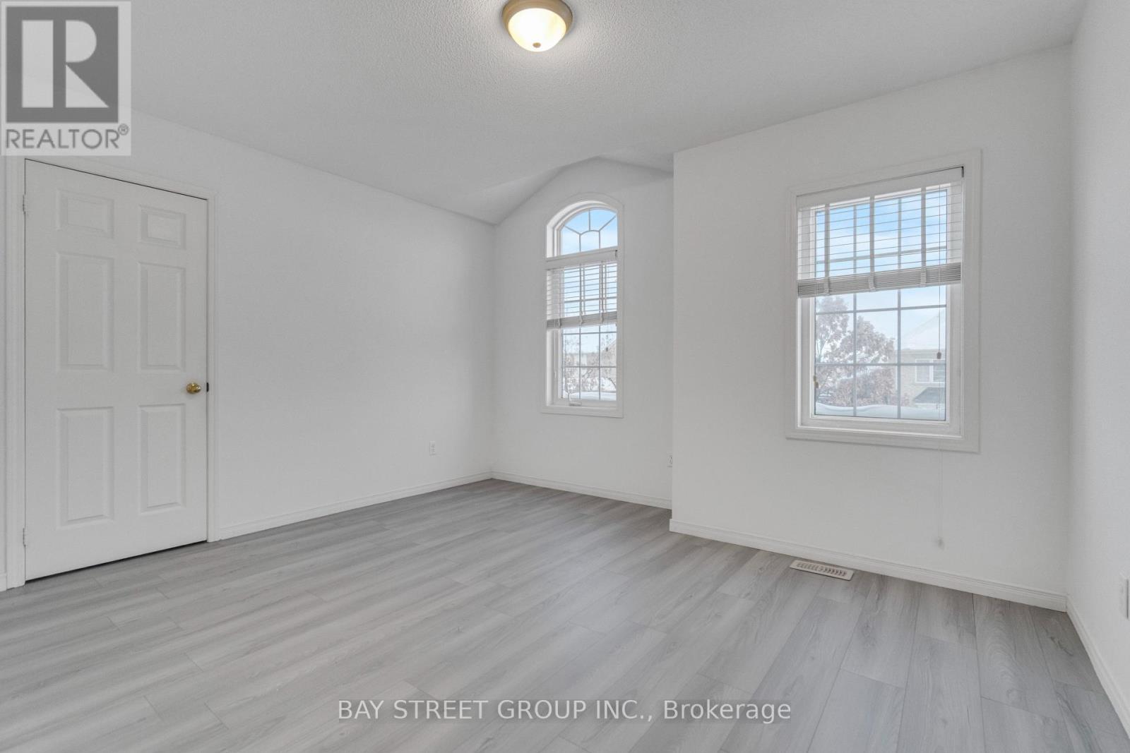 3196 Tim Dobbie Drive, Burlington, ON - Indoor Photo Showing Other Room