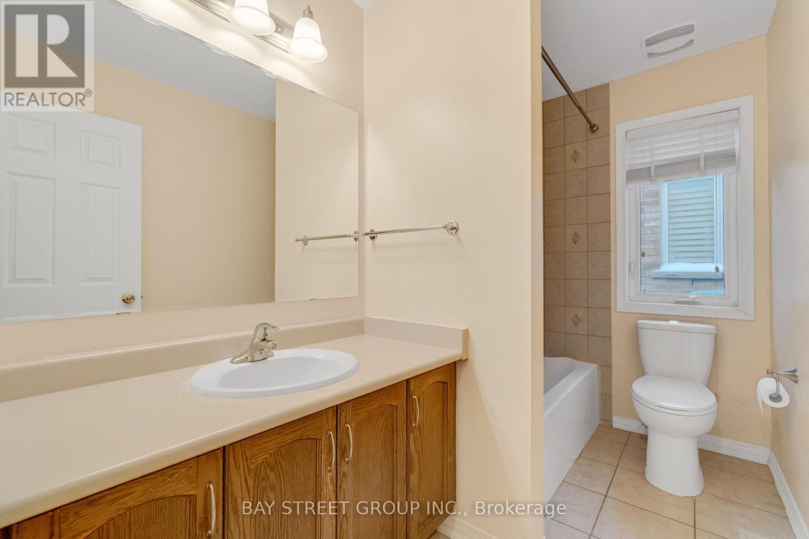 3196 Tim Dobbie Drive, Burlington, ON - Indoor Photo Showing Bathroom