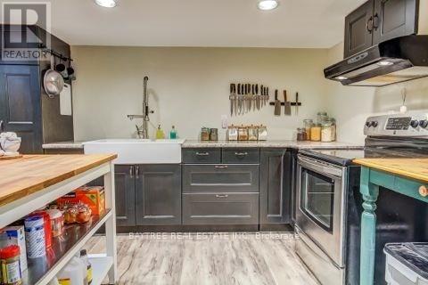 310 The Westway, Toronto, ON - Indoor Photo Showing Kitchen