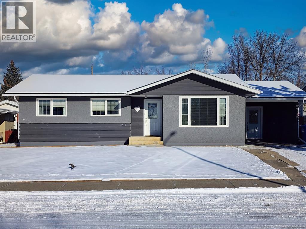 214 48 Avenue E, Claresholm, AB - Outdoor
