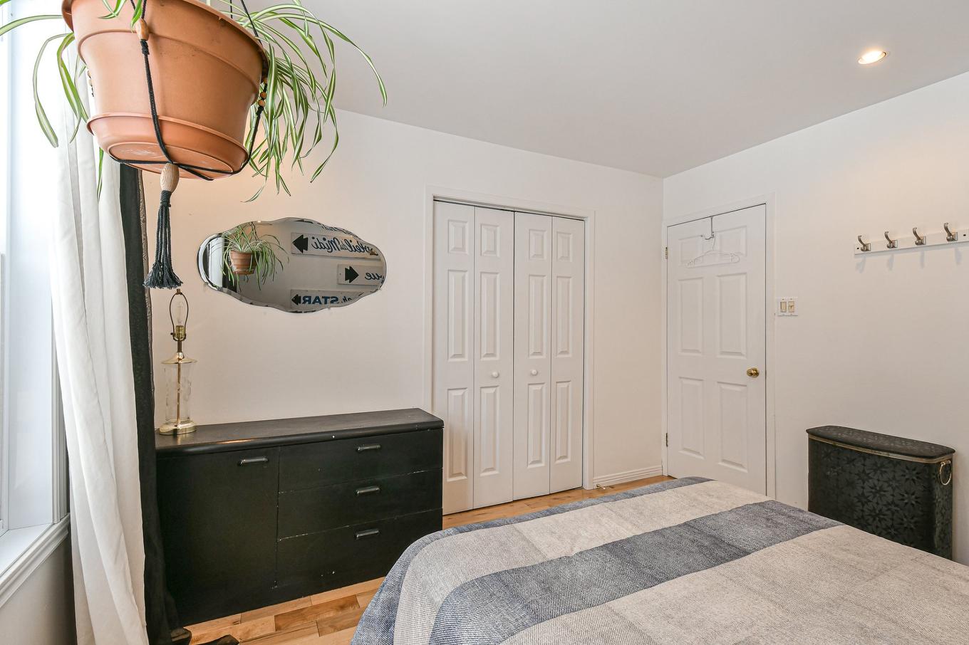 Bedroom - 4630 Ch. De La Doncaster, Sainte-Adèle, QC - Indoor Photo Showing Bedroom