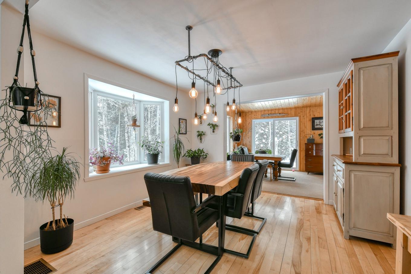 Dining room - 4630 Ch. De La Doncaster, Sainte-Adèle, QC - Indoor Photo Showing Dining Room