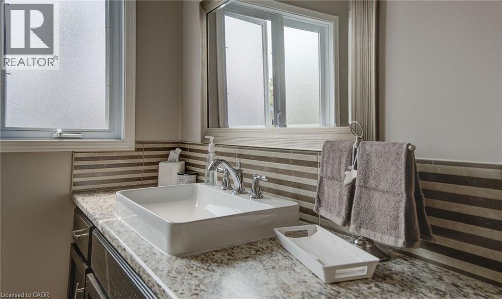 400 Foxhunt Place, Waterloo, ON - Indoor