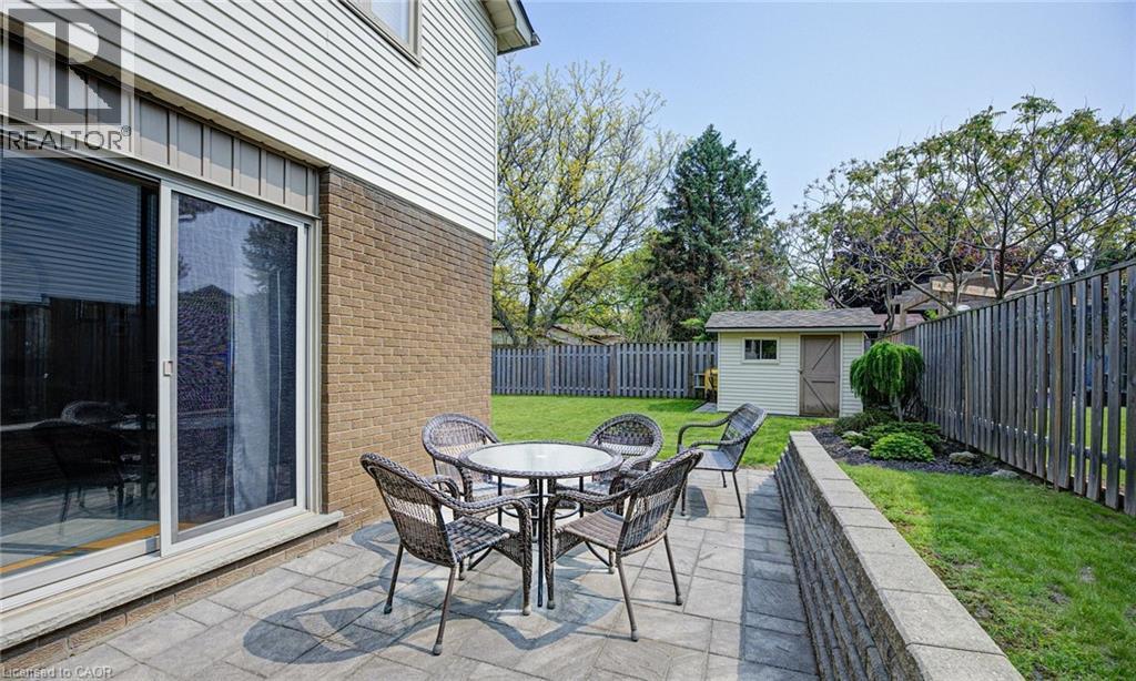 400 Foxhunt Place, Waterloo, ON - Outdoor With Exterior