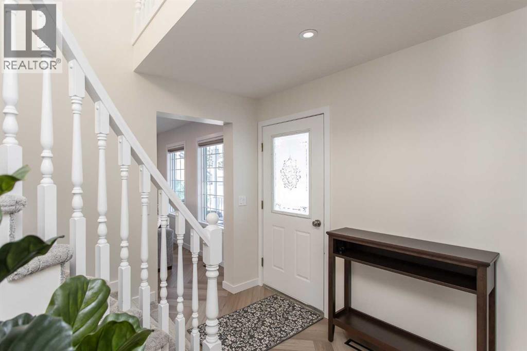 10 Pickwick Lane, Lacombe, AB - Indoor Photo Showing Other Room