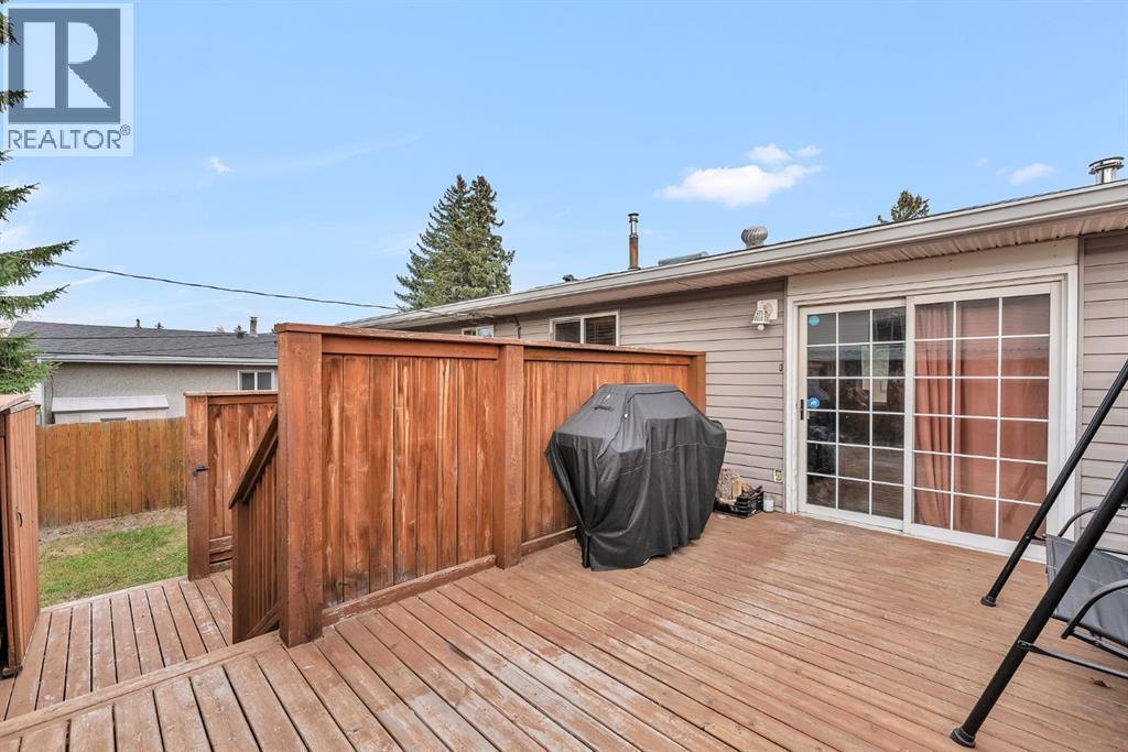 9883 Athens Road Se, Calgary, AB - Outdoor With Deck Patio Veranda With Exterior