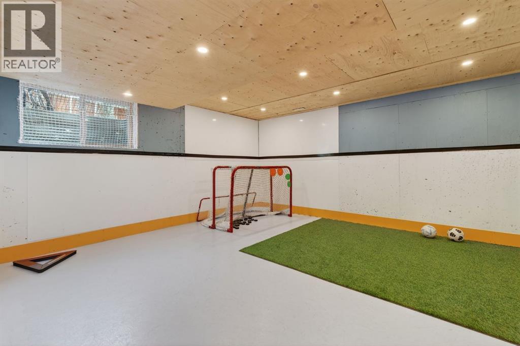 105 Riviera Crescent, Cochrane, AB - Indoor Photo Showing Other Room