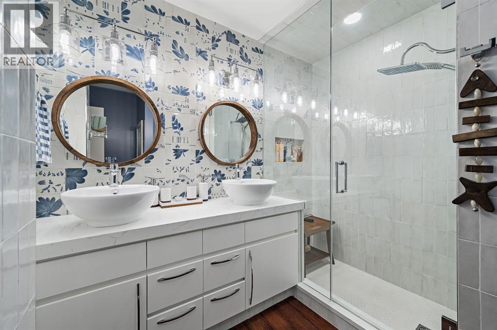 103 Stratton Park Sw, Calgary, AB - Indoor Photo Showing Bathroom