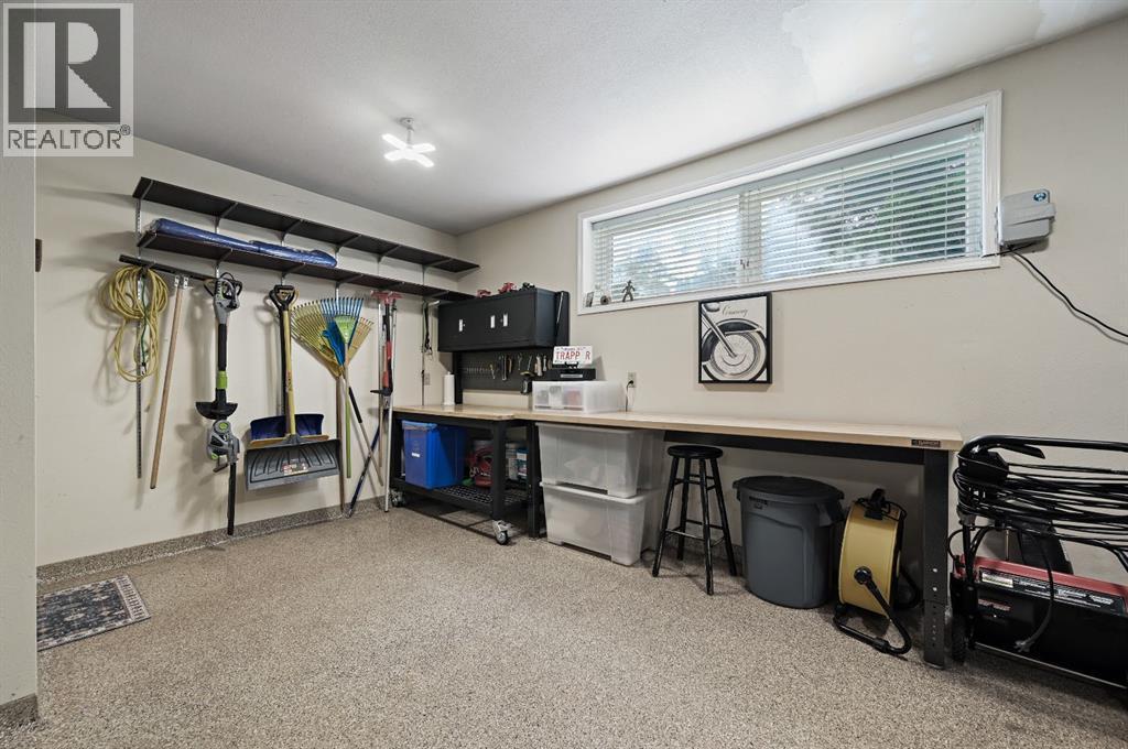 103 Stratton Park Sw, Calgary, AB - Indoor