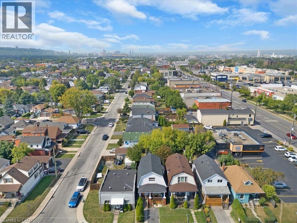 Aerial view of property and surrounding area - 133 Frederick Avenue, Hamilton, ON - Outdoor With View