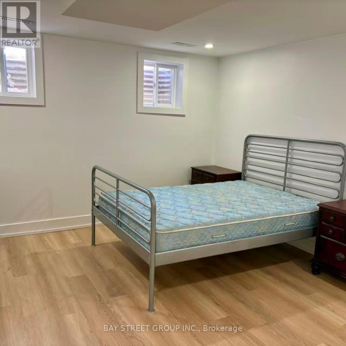 2513 Benedet Drive, Mississauga, ON - Indoor Photo Showing Bedroom