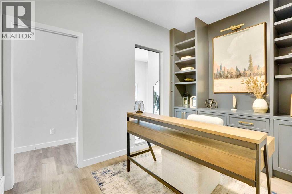 86 Edith Row Nw, Calgary, AB - Indoor Photo Showing Other Room