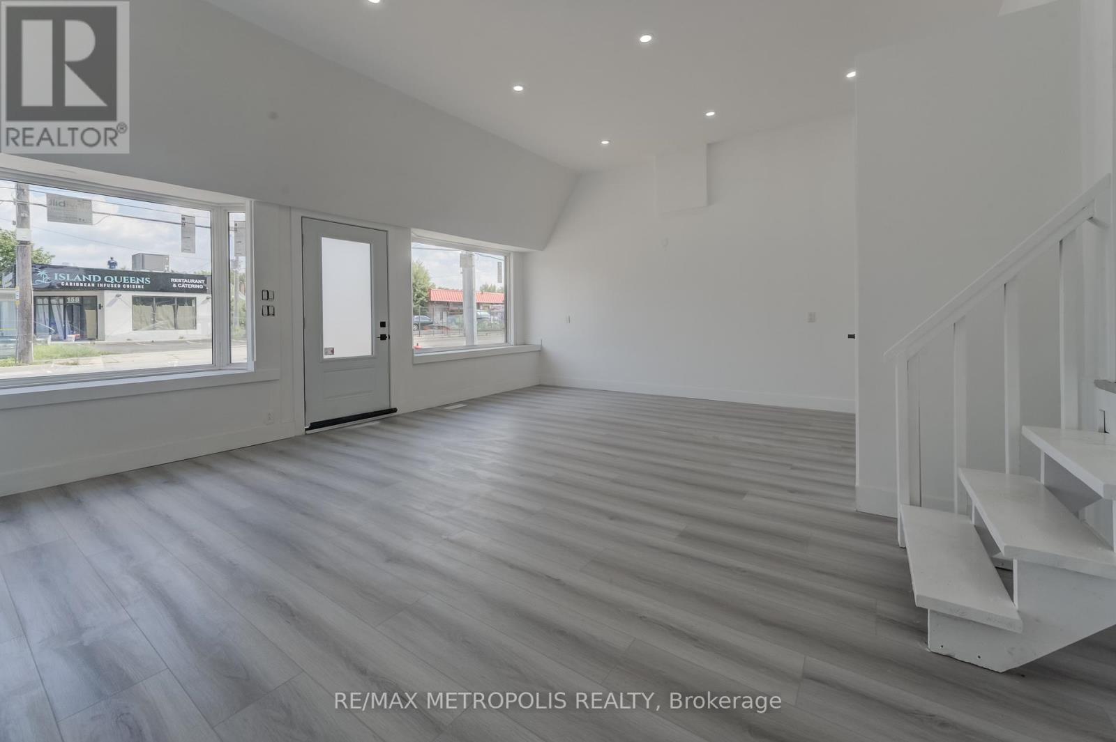 161 Kenilworth Avenue N, Hamilton, ON - Indoor Photo Showing Other Room