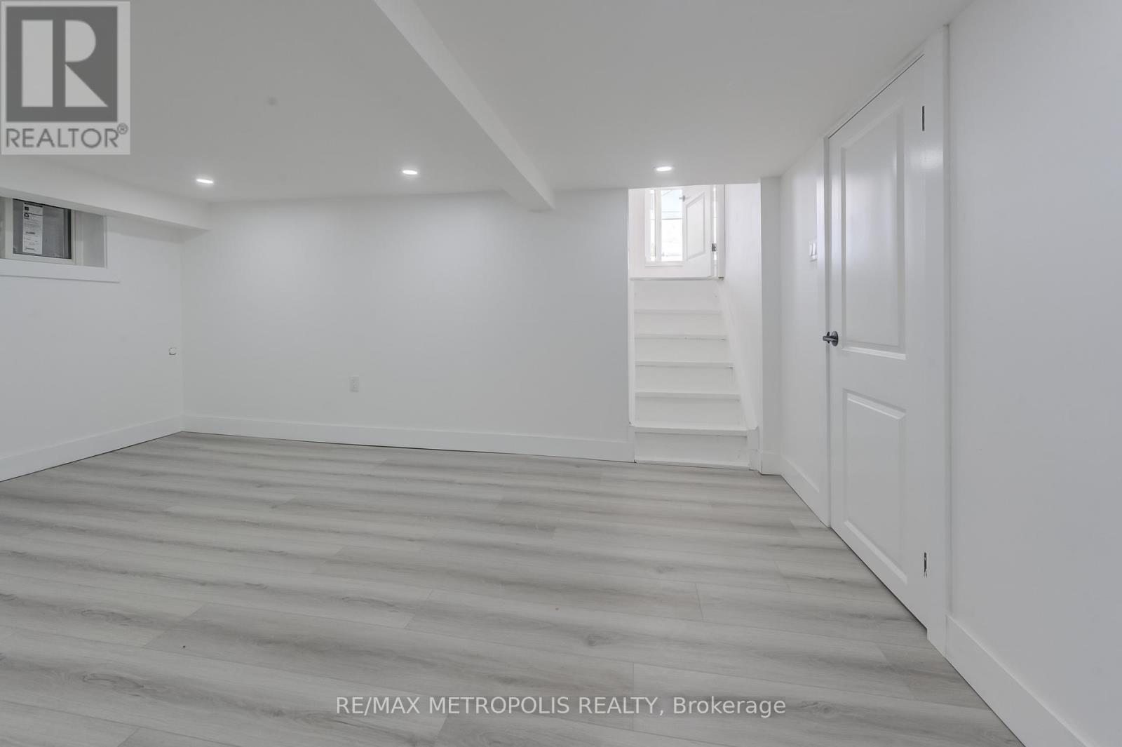 161 Kenilworth Avenue N, Hamilton, ON - Indoor Photo Showing Other Room