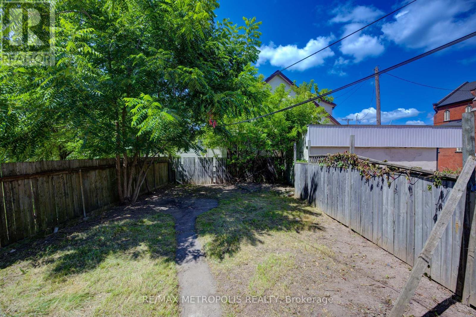 161 Kenilworth Avenue N, Hamilton, ON - Outdoor