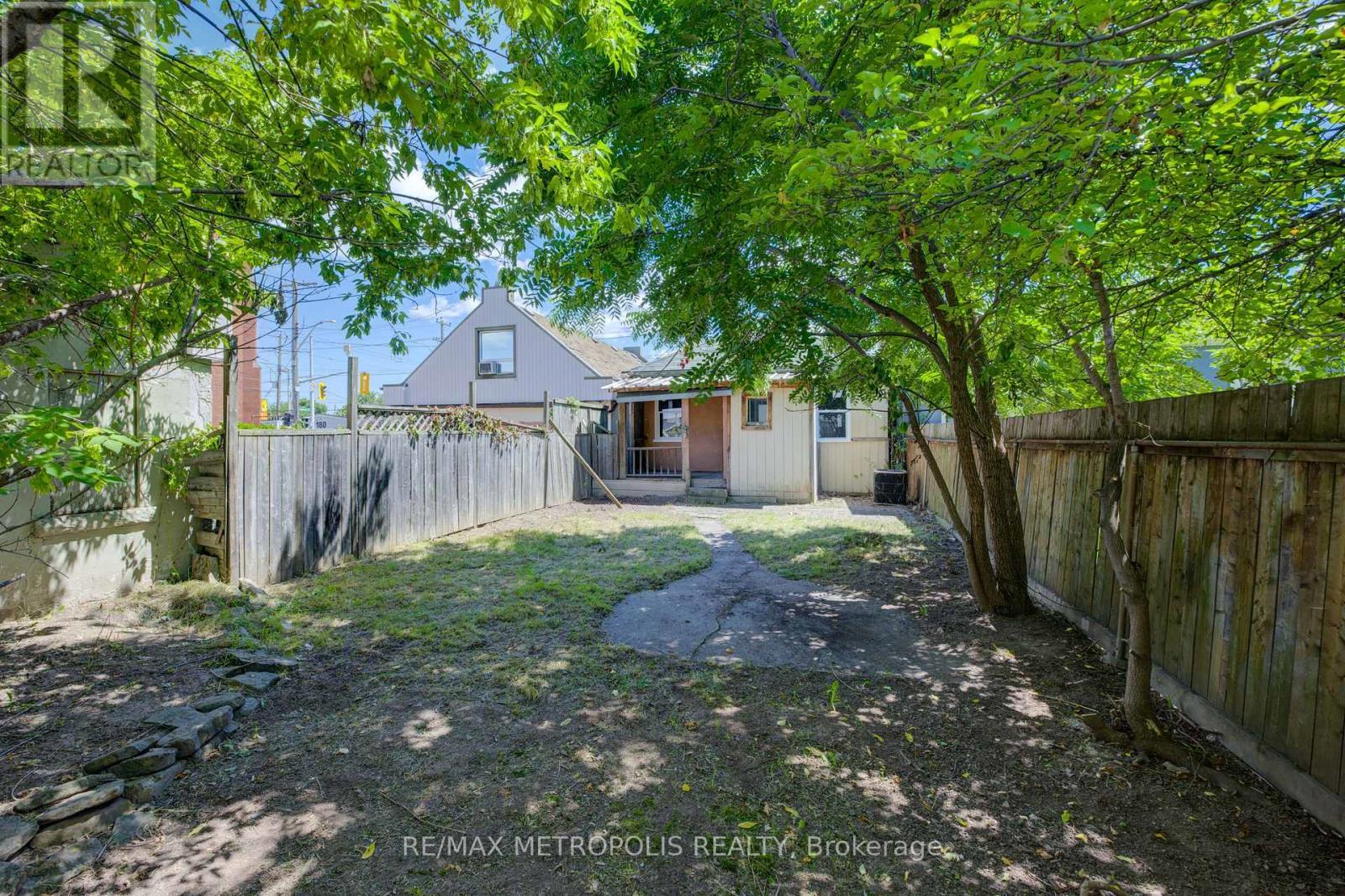 161 Kenilworth Avenue N, Hamilton, ON - Outdoor