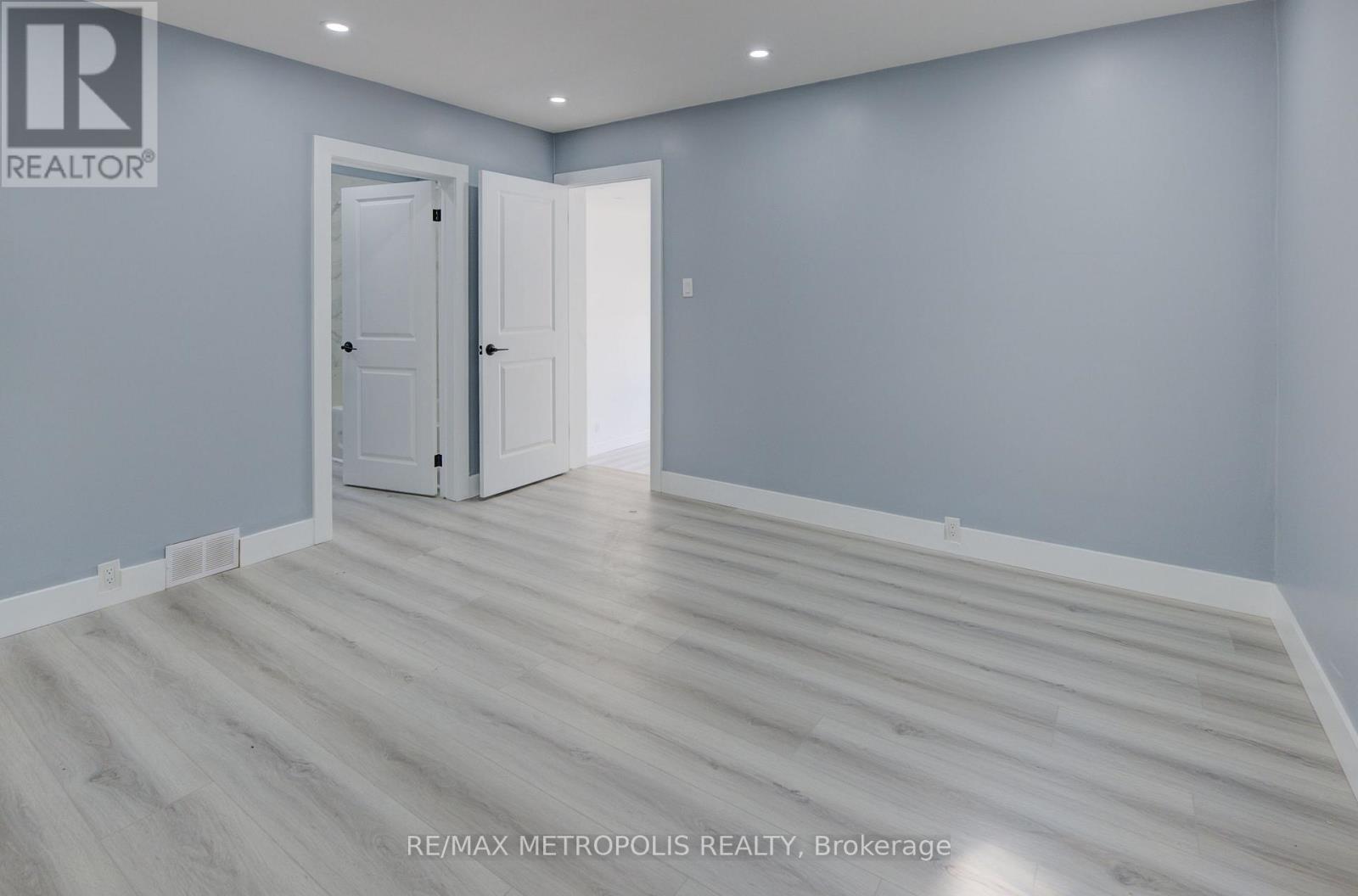 161 Kenilworth Avenue N, Hamilton, ON - Indoor Photo Showing Other Room