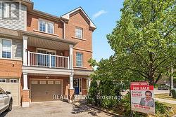 13 VENTURA LANE Ajax, ON L1T 0C4