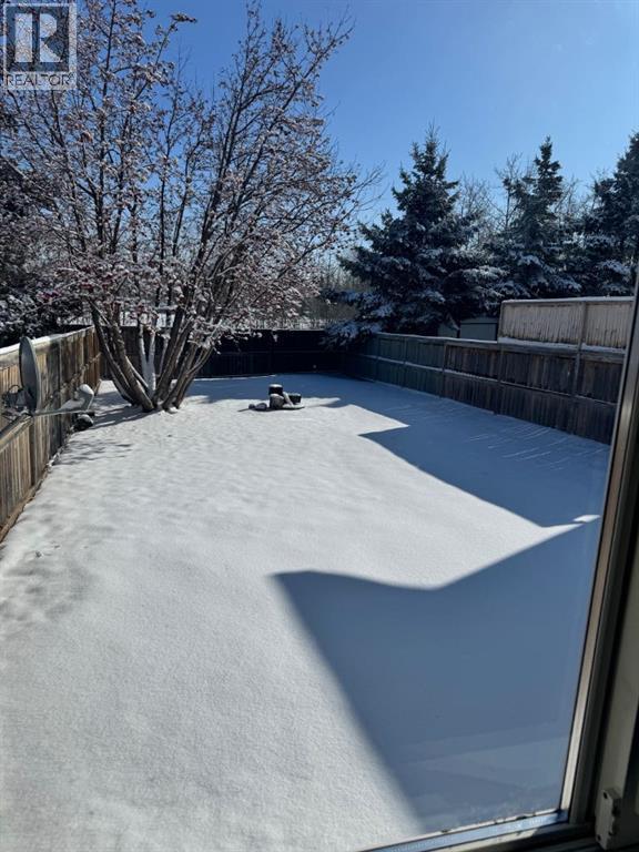61 Lakeview Close, Blackfalds, AB - Outdoor